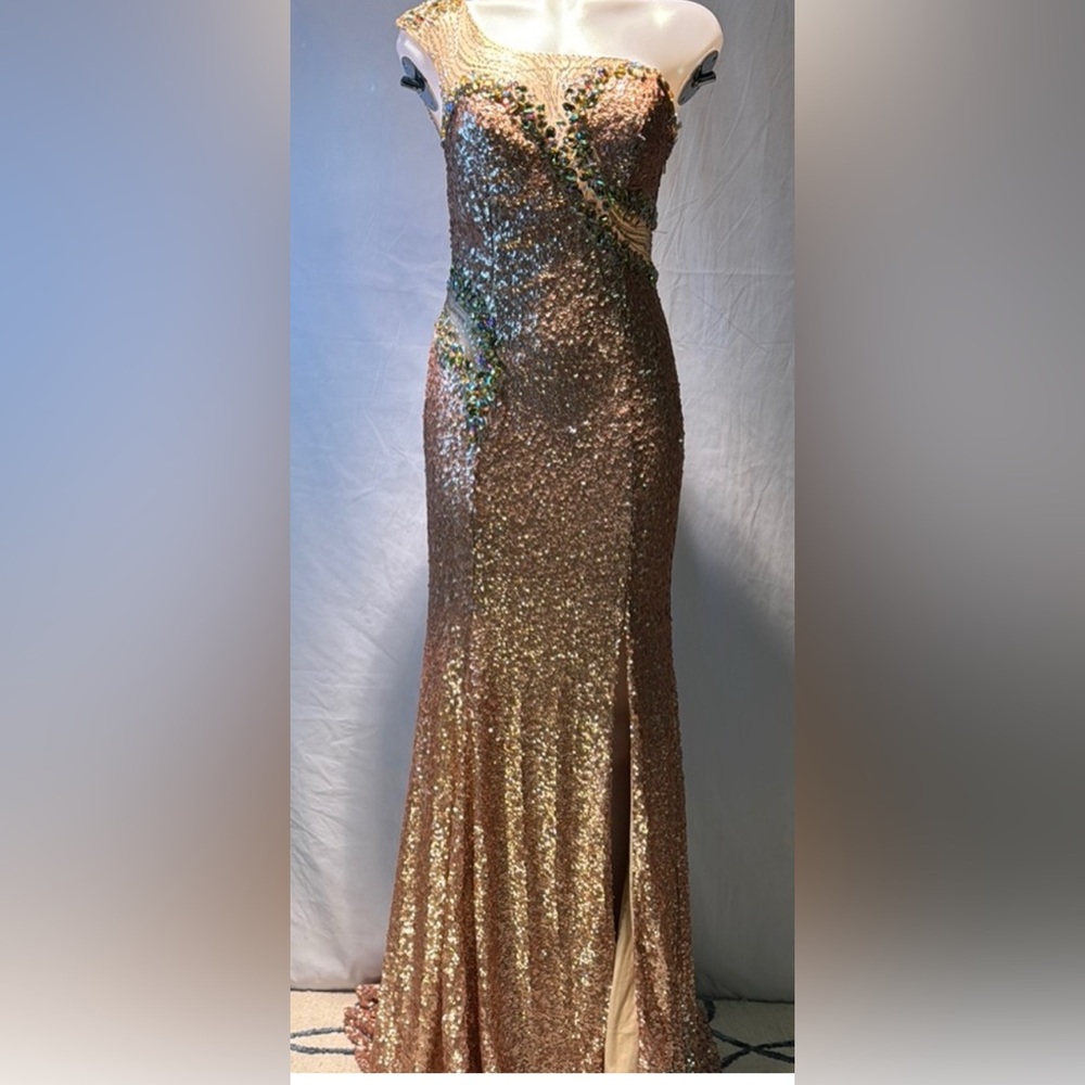 Elegant Sequin One-Shoulder Gown - Picture 2 of 15